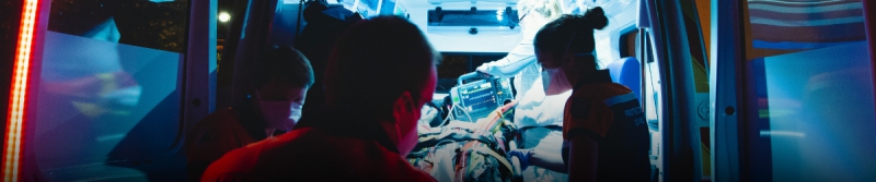 Dotación de ambulancias; transporte asistencial básico y medicalizado